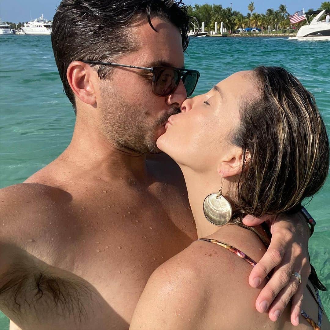 Claudia Leitteのインスタグラム：「Feliz Ano Novo!」