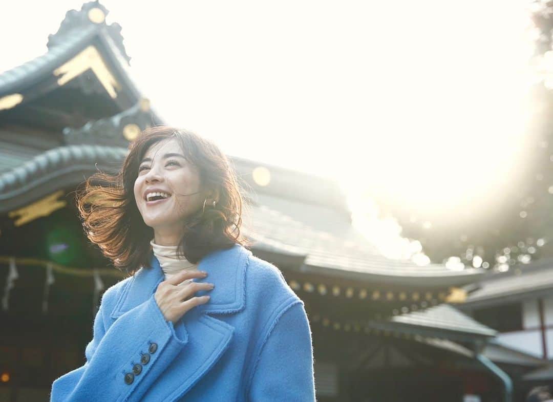 高垣麗子さんのインスタグラム写真 - (高垣麗子Instagram)「・ ・ ・  あけましておめでとうございます✨  2021年、新しい年が皆さまにとって笑顔多き一年になりますように✨  本年もどうぞ宜しくお願いいたします✨  ・ ・ #2021年 #家族　と #静かなお正月」1月1日 10時55分 - reikotakagaki