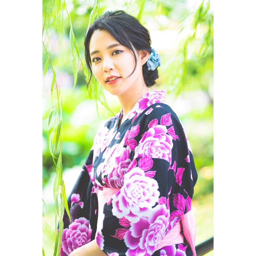 伴優香のインスタグラム：「﻿ ﻿ 祝🎉﻿ 明けましておめでとうございます🎍﻿ ﻿ 今年もよろしくお願い致します☺︎﻿ ﻿ photo by : @yu_shimamoto ﻿ hair make by : @sakura.k.5 ﻿ #2021年 #よろしくお願いします #お正月 #元旦」