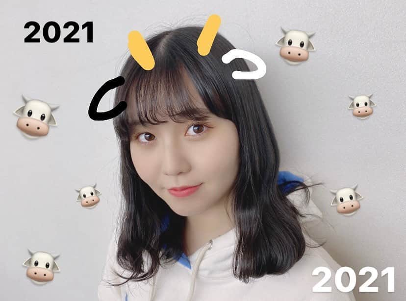 上村亜柚香さんのインスタグラム写真 - (上村亜柚香Instagram)「2021年はバク転できるようになる！ 大人になる準備をする！可愛くなる！楽しく生きる！！！！！！！！！！！2021年もよろしくお願いします🙇‍♀️🐮」1月1日 11時48分 - kamimuraayuka