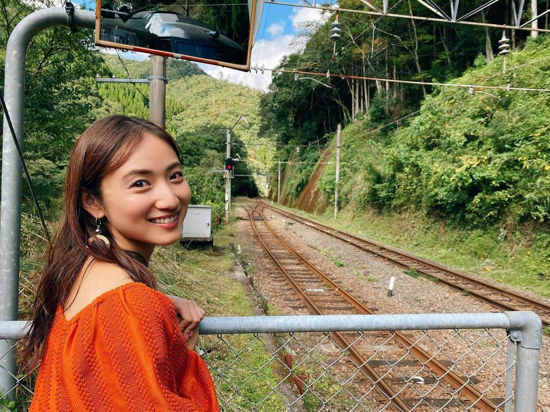 紗綾さんのインスタグラム写真 - (紗綾Instagram)「HappyNewYear🌅 あなたにとって笑顔溢れる素敵な2021年になりますように。 今年もよろしくお願いします💛」1月1日 11時55分 - saaya_official_