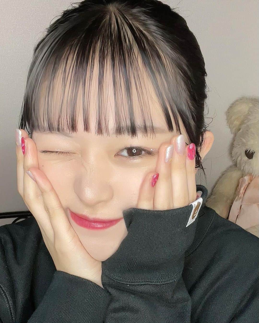 ミユフィーヌ（REVERBEE）のインスタグラム：「!HAPPY NEW YEAR!🎍🐮💖 2021年も宜しくお願いします🙌🏻 皆さんにとって素敵な一年になりますように👏🏻✨ #happynewyear2021 #hny #2021 #abathingape」