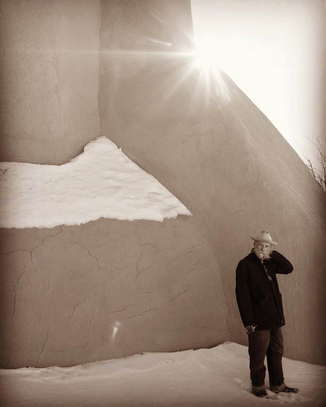 クラマー&スタウトさんのインスタグラム写真 - (クラマー&スタウトInstagram)「From the series of Xmas day photos at San Francisco de Asis Mission Church in Taos NM. Photo by @billcurryphotographer」1月1日 12時07分 - krammerstoudt