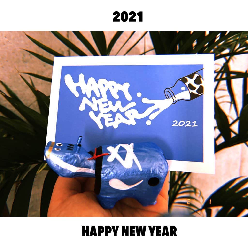 林唯衣のインスタグラム：「祝！新年あけましておめでとうございますー！とっても愉快な年越しをしました、楽しい2021年になりそうです、健康第一、全ての人がハッピーでありますように！！今年もよろしくお願いします♡ #年女」
