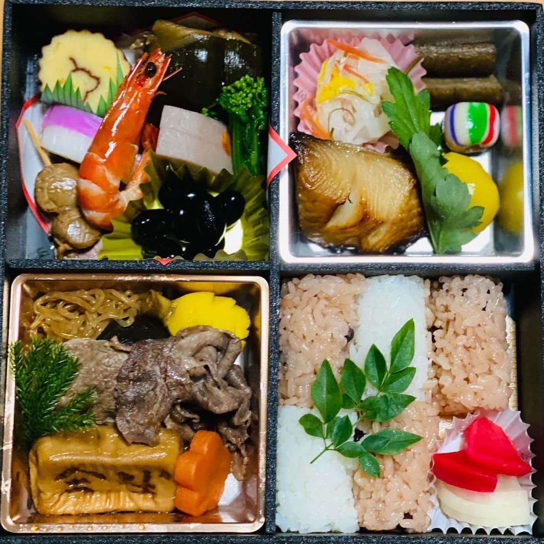 のインスタグラム：「浅草今半の！せち！」