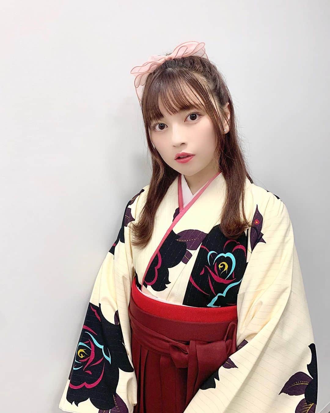 廣川奈々聖のインスタグラム：「明けましておめでとうございます🐈🌸♡ ﻿ ﻿ 2021年 素敵な年になりますように ﻿ 今年もよろしくね ¨̮﻿ ﻿ ﻿ ﻿ ﻿#happynewyear#2021年」