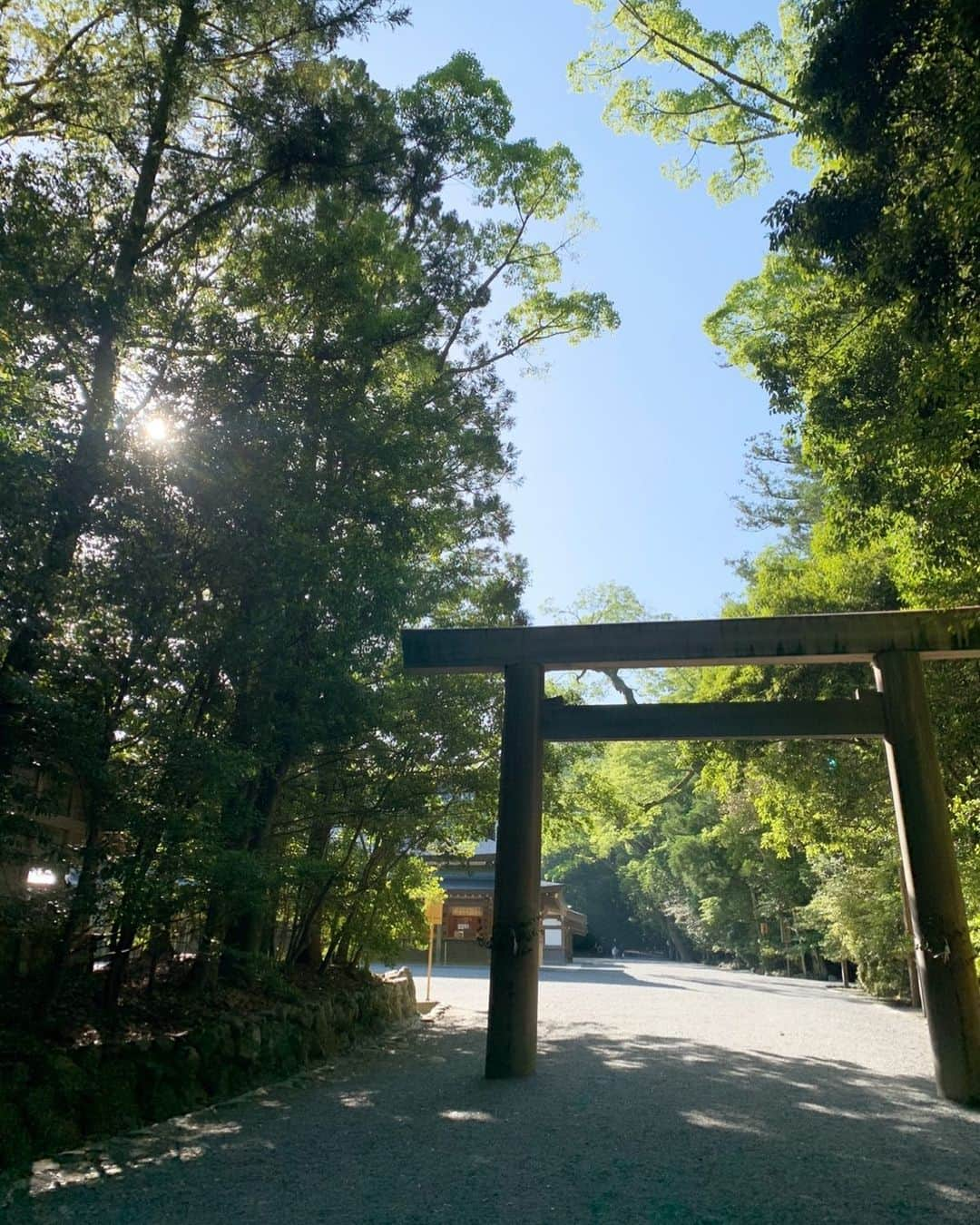 星吹彩翔さんのインスタグラム写真 - (星吹彩翔Instagram)「﻿ ﻿ 新年明けましておめでとうございます🌅﻿ ﻿ 2021年がスタート！！✨﻿ ﻿ 皆様が﻿ 健康で元気に毎日過ごせますように🙏🏻﻿ 笑顔溢れる一年になりますように😌﻿ ﻿ 本年も、どうぞよろしくお願い致します✨﻿ ﻿ ﻿ ﻿ #2021年﻿ #元旦﻿ #星吹彩翔﻿ ﻿」1月1日 12時56分 - ayato_hoshibuki