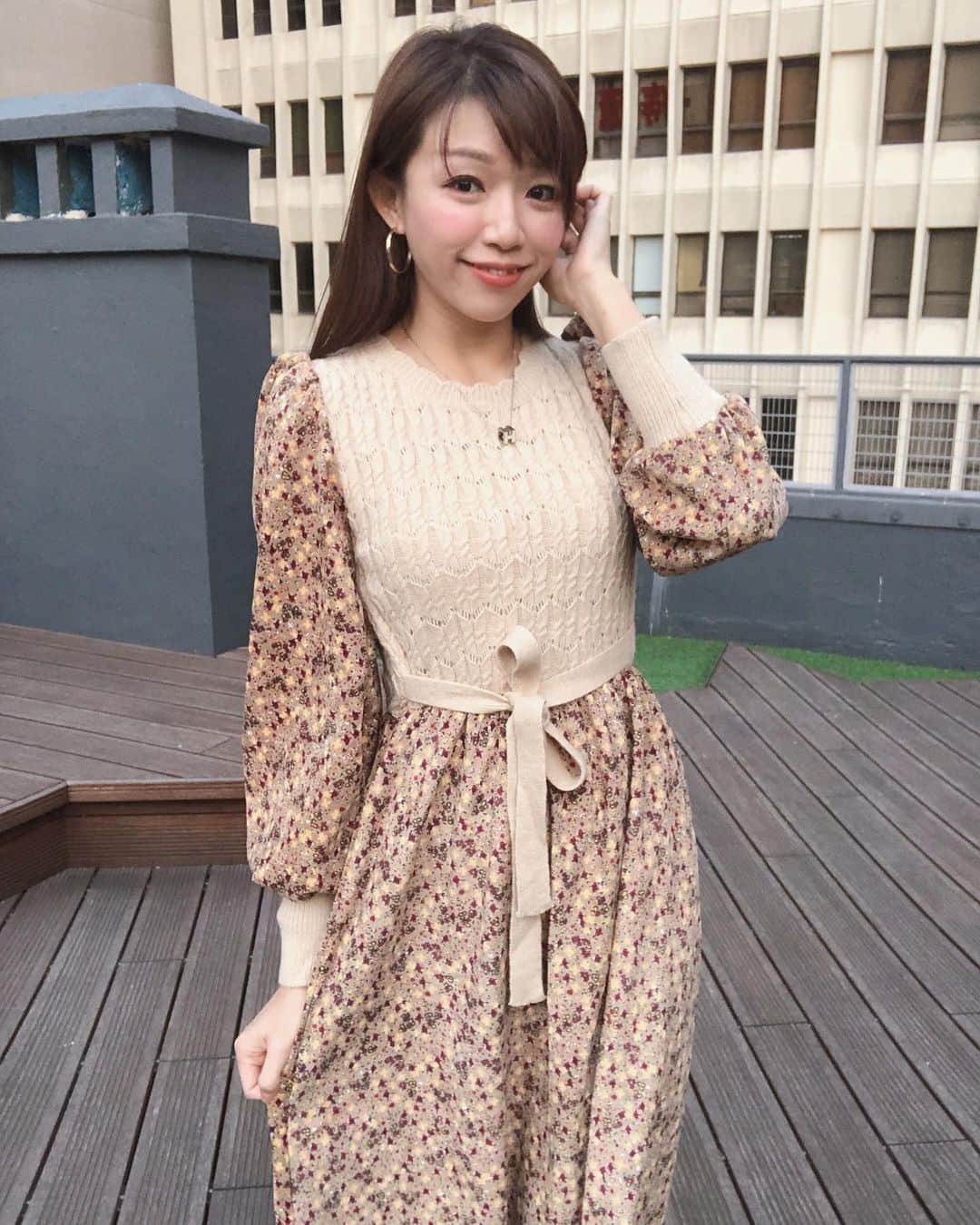 Fleur Fleurのインスタグラム：「又有一批新作上架📦📦📦 今次啲iterms好靚好fancy呀🥰🎀🎀🎀 全部已經上架！ 現貨發售 歡迎上嚟門市試穿或者留意今晚我哋嘅Facebook直播🤤❤️❤️❤️」