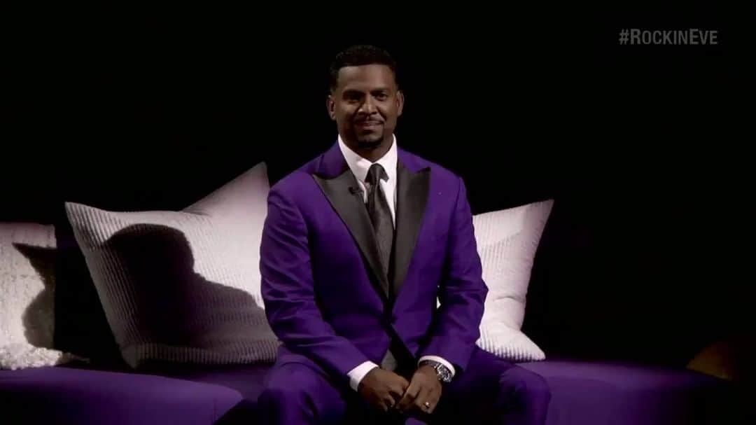 アメリカン・ブロードキャスティング・カンパニーのインスタグラム：「We can't get enough of watching @therealalfonsoribeiro doing The Carlton on @rockineve! 😍 We're dancing all the way to 2021, sponsored by @planetfitness」
