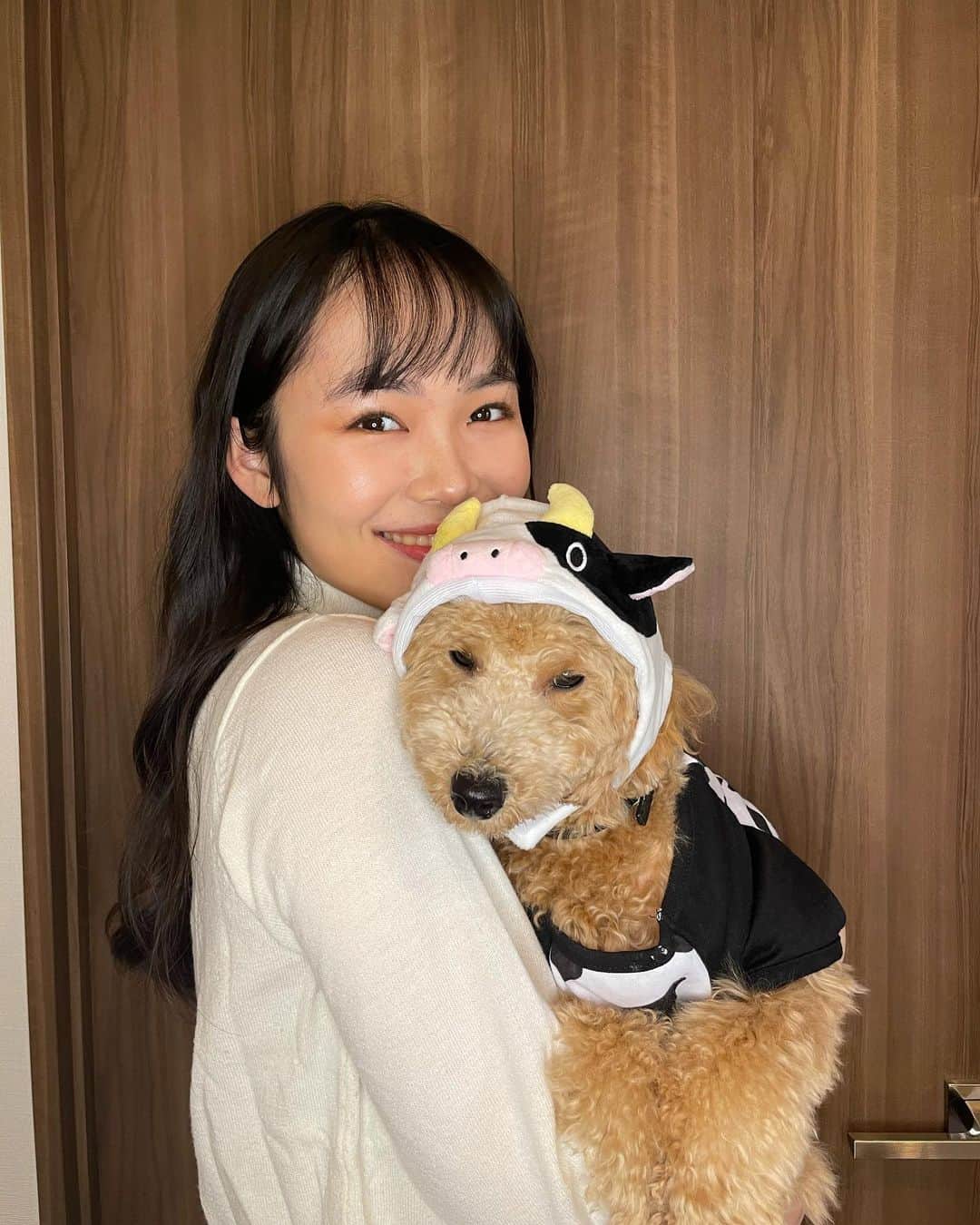 大友樹乃のインスタグラム：「Happy new year ✨ 今年もよろしくお願いします🐄❤︎  #2021」