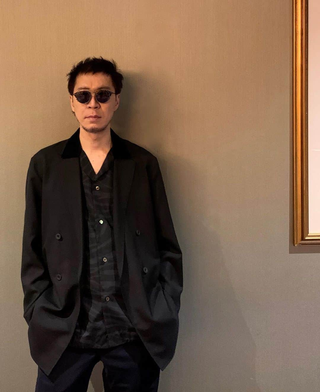 INO hidefumiさんのインスタグラム写真 - (INO hidefumiInstagram)「2021 アー写 #猪野秀史 #inohidefumi」1月1日 14時08分 - ino_hidefumi