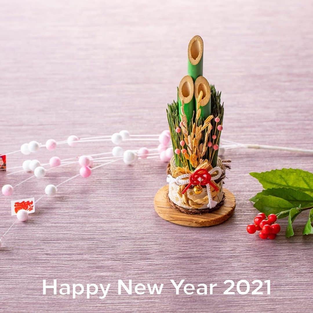 ヒルトン名古屋さんのインスタグラム写真 - (ヒルトン名古屋Instagram)「2021年、本年もよろしくお願いいたします。 皆様にとって素晴らしい一年になりますように。   Happy New Year from Hilton Nagoya! We wish you all the best for a wonderful year.」1月1日 14時08分 - hiltonnagoya