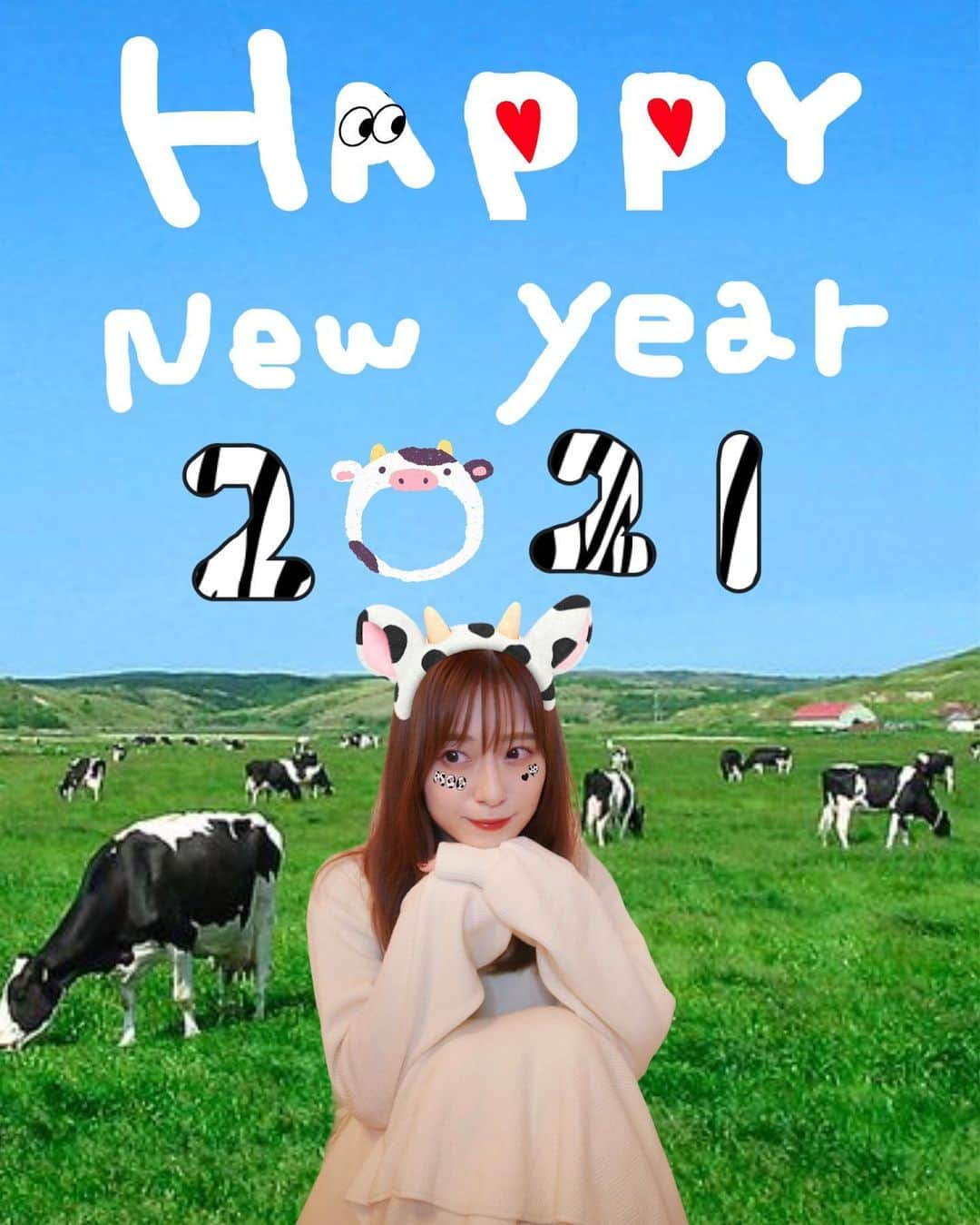 黒坂優香子さんのインスタグラム写真 - (黒坂優香子Instagram)「🐄🌈✨  Happy new year 2021🎍❤️🤍  #happynewyear #2021」1月1日 14時22分 - yukakokurosaka0606