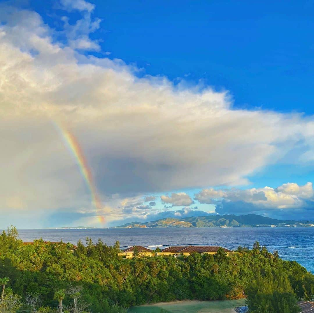 藤村椿さんのインスタグラム写真 - (藤村椿Instagram)「. . .  新年明けましておめでとうございます🌅 2021年も自分らしく生きます❤️ みんなにとっても幸せな年になりますように😌✨🌈🌈 #2021 #謹賀新年 #年越しそば #毎年食べるタイミングわからない  #結局いつ食べるのが正解？」1月1日 14時20分 - tsubaki_fujimura