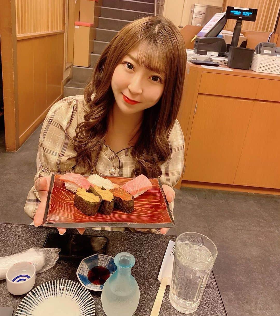なぁのインスタグラム：「. . . あけおめことよろ〜👍💚 . #あけましておめでとうございます #今年もよろしくお願いします #2021 #正月」