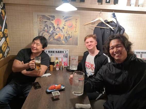 ジェイク・リーのインスタグラム：「新年一発目の試合はこの二人と組んで  🇯🇵🇮🇹🇰🇷」