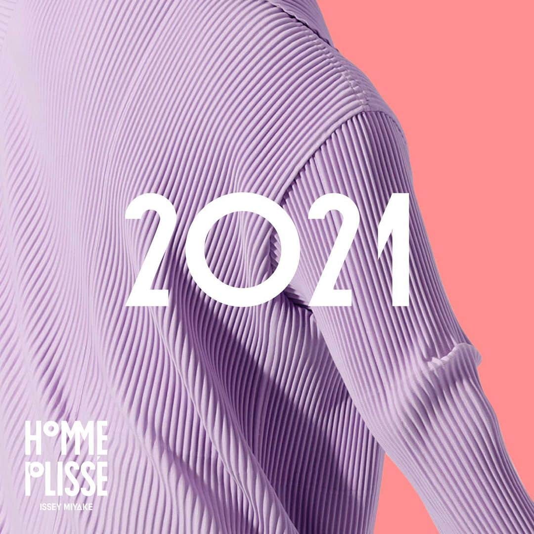 HOMME PLISSÉ ISSEY MIYAKE Official Instagram accountのインスタグラム：「Happy New Year from @hommeplisse_isseymiyake」