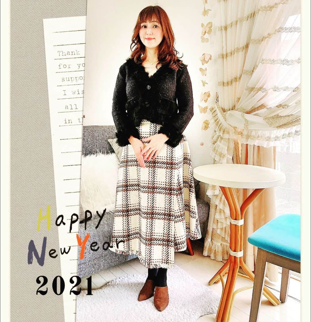 上原みなみのインスタグラム：「あけましておめでとうございます。 本年も、よろしくお願い申し上げます。」