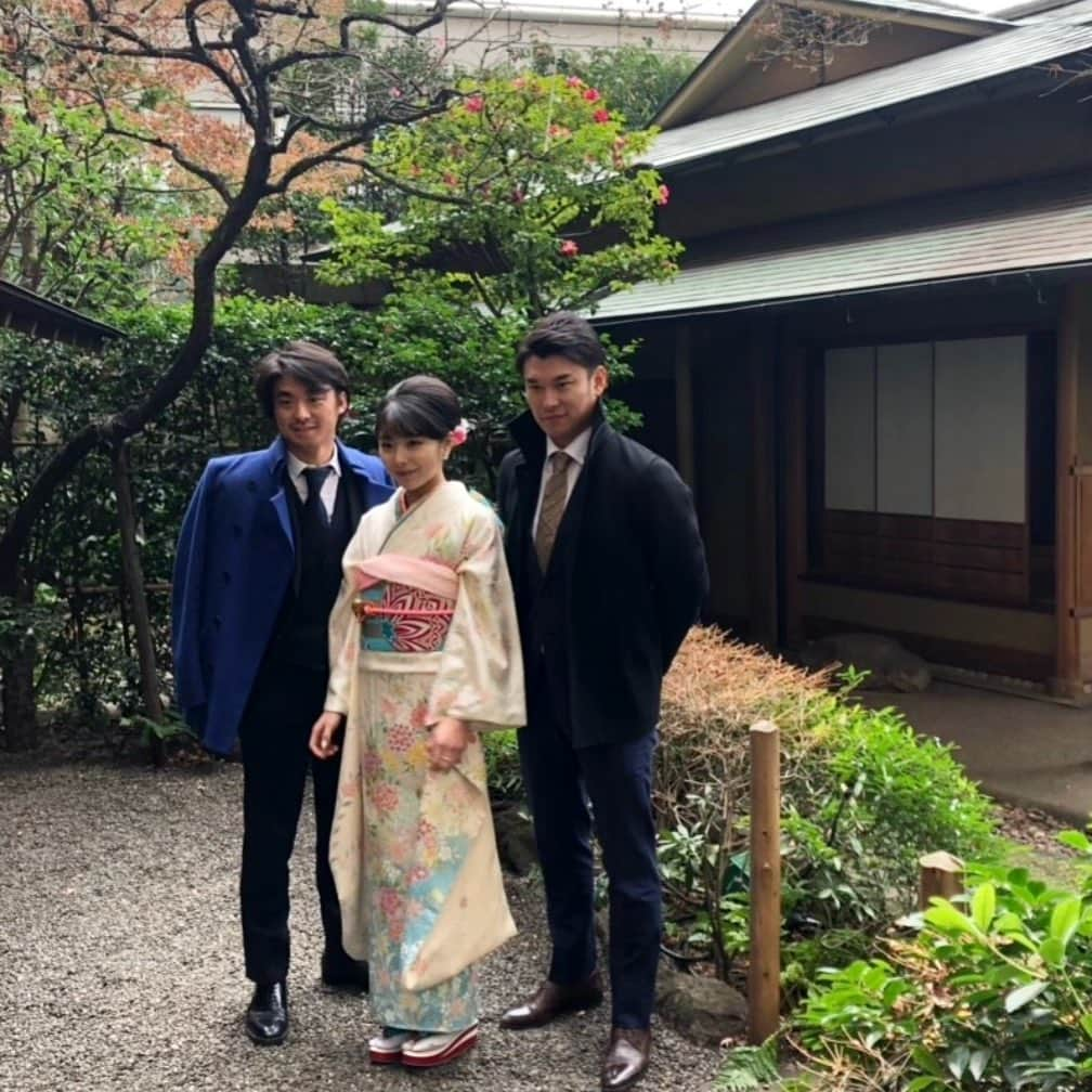 野田すみれさんのインスタグラム写真 - (野田すみれInstagram)「. ２０２１年⛩💛 優しい優しい お兄ちゃん達大好きです💛 #長男 #次男 #家族 #リッキー早人」1月1日 16時22分 - sumire0208