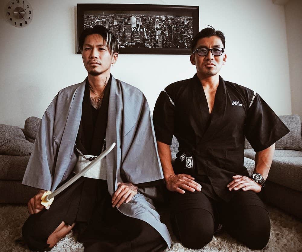 DJ ACEのインスタグラム：「🎍🎌﻿ HAPPY NEW YEAR🎉﻿ ﻿ 過去最高の1年がスタートした。﻿ ﻿ 2021年もこれまで以上によろしく！！﻿ ﻿ そしてお楽しみに😎﻿ ﻿ #新年の挨拶と抱負 📺▶️ @ace1tv ﻿ #Samurai﻿ #ACE1」