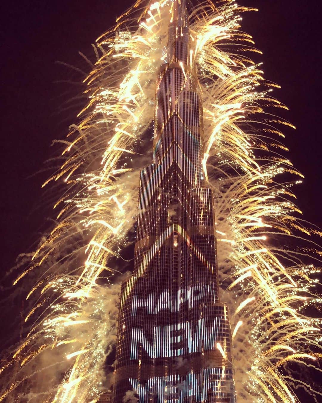 西田有沙さんのインスタグラム写真 - (西田有沙Instagram)「明けましておめでとうございます🎍2021年、皆さまに幸せが訪れますように❤️ I wish you a happy new year!!」1月1日 16時38分 - arisa_nishida