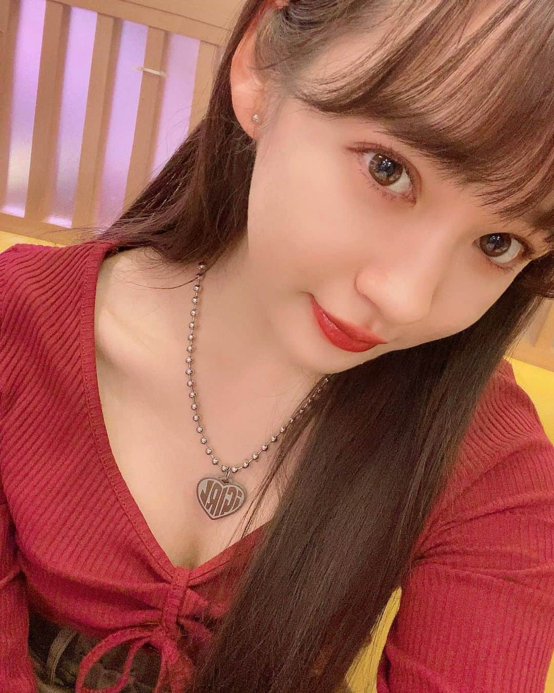 ナタリア聖奈さんのインスタグラム写真 - (ナタリア聖奈Instagram)「・ ・ With best New Year’s wishes！！🥰 Have a great new year🔥🐄 ・ 2020年は、濃い1年間になりました💭 ずっとしたかったブランドさんのモデルが出来て本当に幸せでした。 皆さんありがとうございました𓂃𓈒𓏸 今年も体に走る炎を消すことなく、誰にも負けないようにどの事にも力を抜かずに頑張りますので、応援よろしくお願いします👀🔥 ・ #ナタリア聖奈 #ljk #2021年 #丑年 #秋冬コーデ #プチプラコーデ #ボルドーカラー」1月1日 17時05分 - _natamilk_