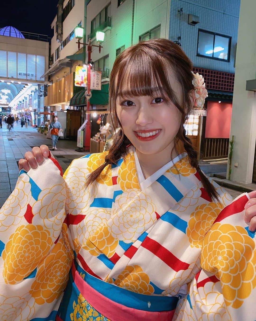 のインスタグラム：「・ あけましておめでとうございます 今年もよろしくお願い致します ・ ・ #着物 #浅草 #新年 #丑年 #good #instagood #followme #follow」