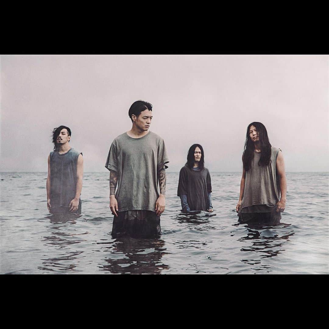 Crystal Lakeのインスタグラム：「Happy New Year! Thank you for supporting us in 2020.  We released an EP “Watch Me Burn” and an album “The Voyages” last year. Tell us which songs from amongst those do you want to hear live in 2021?」