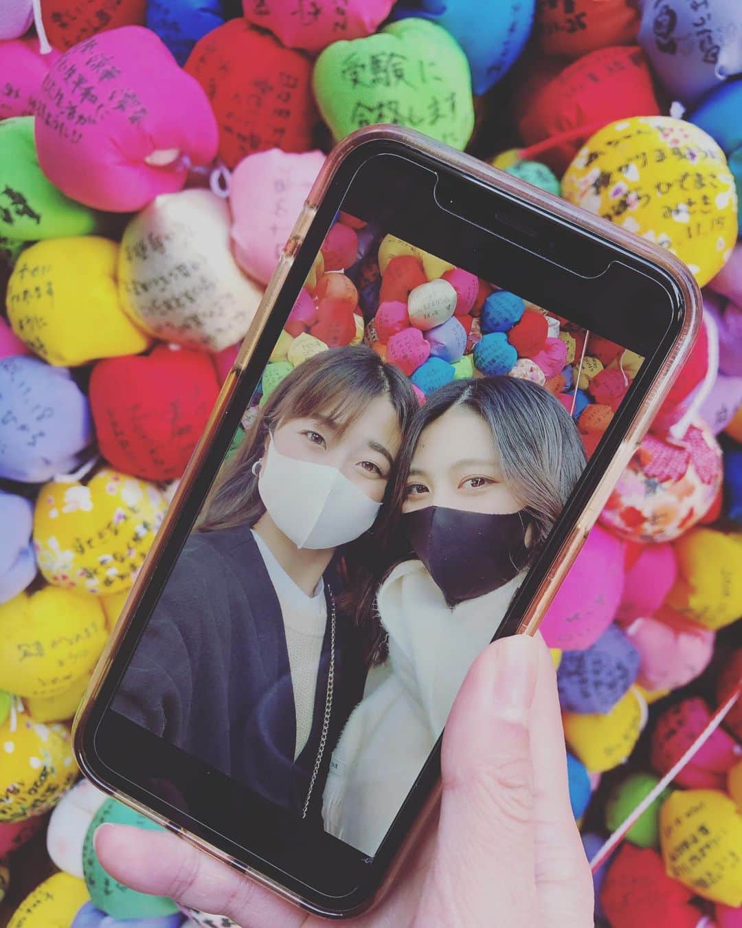 のインスタグラム：「・ あけましておめでとうございます🎍🐮 ・ ・ ・ 2021年も一緒に初詣行ってきた👭🏻⛩ 残りの実習ふぁいと🌞」