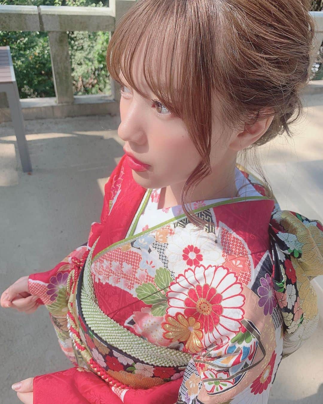 高木悠未のインスタグラム：「どうも年女です🐮 丑年の牡牛座ってことで どんだけ牛なん🐮な人です あけましておめでとうございます  今年の私の掲げた言葉は 「意思あるところに道は開ける」 自分の意思を明確にしていけば 自然と道は開けてるのかも！ 10周年まであと4ヶ月弱🔥  あと、趣味を見つけたい！」