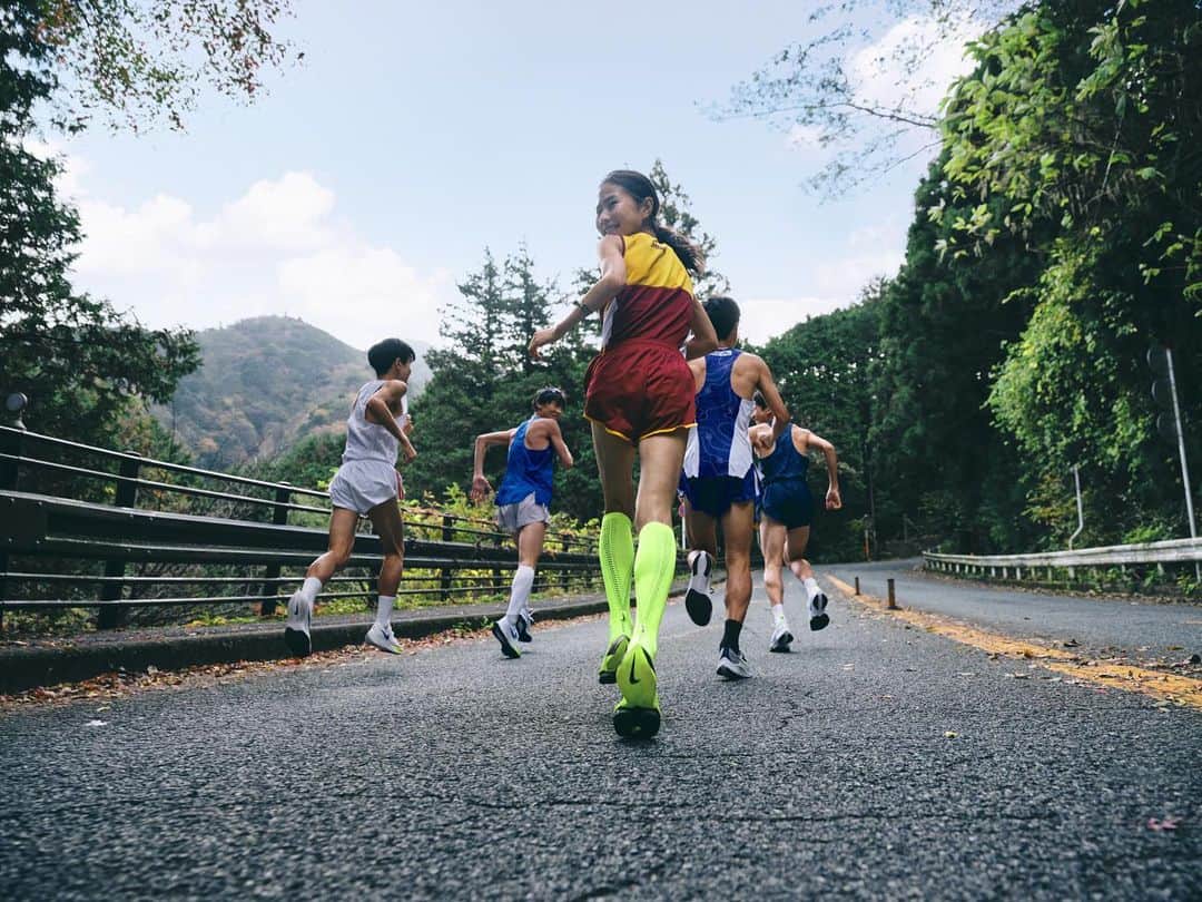 The Run Dept.さんのインスタグラム写真 - (The Run Dept.Instagram)「The countdown to Japan’s most legendary road race has begun. Tomorrow, the country’s most elite college runners will take on the biggest ekiden relay of their lives. Will you be watching?  Limited edition Ekiden product drops outside North America on 1.2. Follow the link in our bio tomorrow to see what's available in your area.」1月2日 4時33分 - nikerunning