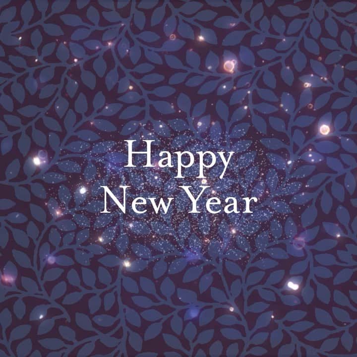 ローラアシュレイのインスタグラム：「Happy New Year ✨ Wishing you all a fantastic 2021!」
