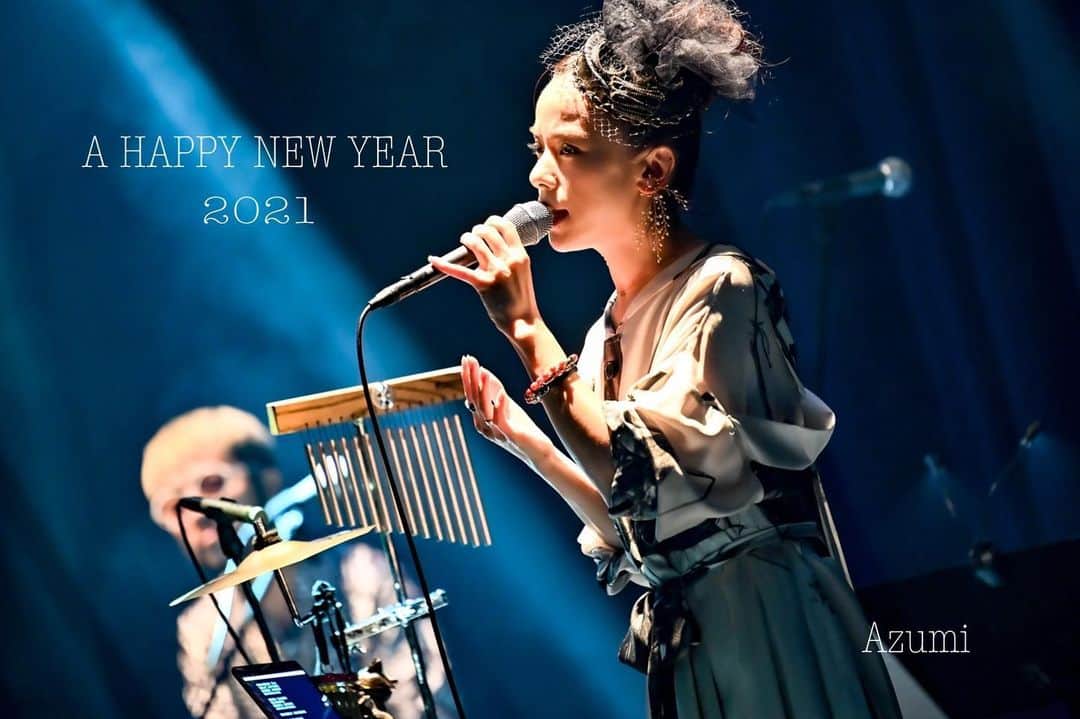 azumiのインスタグラム：「謹賀新年2021  皆様にとって、穏やかに健やかに過ごせる最愛の日々になりますように  私は学びとチャレンジの年です 本年もよろしくお願い致します  #Azumi #wyolica photo by @mnp.hoto」