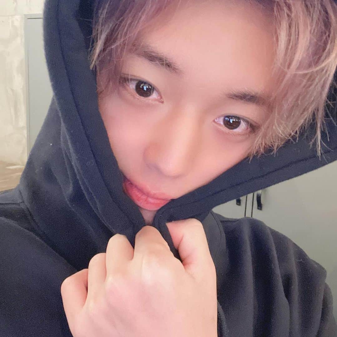 のインスタグラム：「#지금 너를 향한 답장을 보낼게🥰 새해 복 많이 받으세요~~😍」