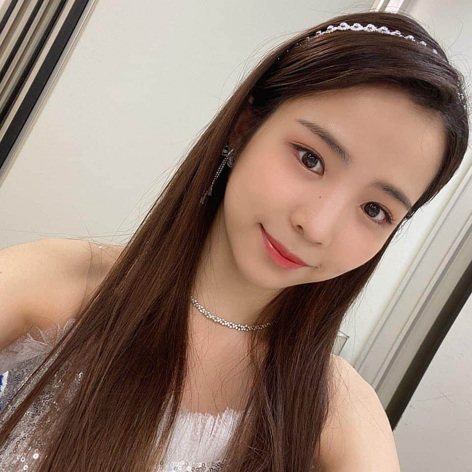 マヤ（勝村摩耶）のインスタグラム：「First post of Maya for the year 2021 🧡 . . Follow @_MayaKatsumura for more content . . . #MAYAKATSUMURA #NiziU #ニジュー#NiziUMaya #JYP #MakeYouHappy #WithU #Stepandastep」