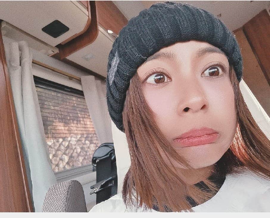 脇田恵子のインスタグラム：「🐮🖤🤍🖤🤍.」