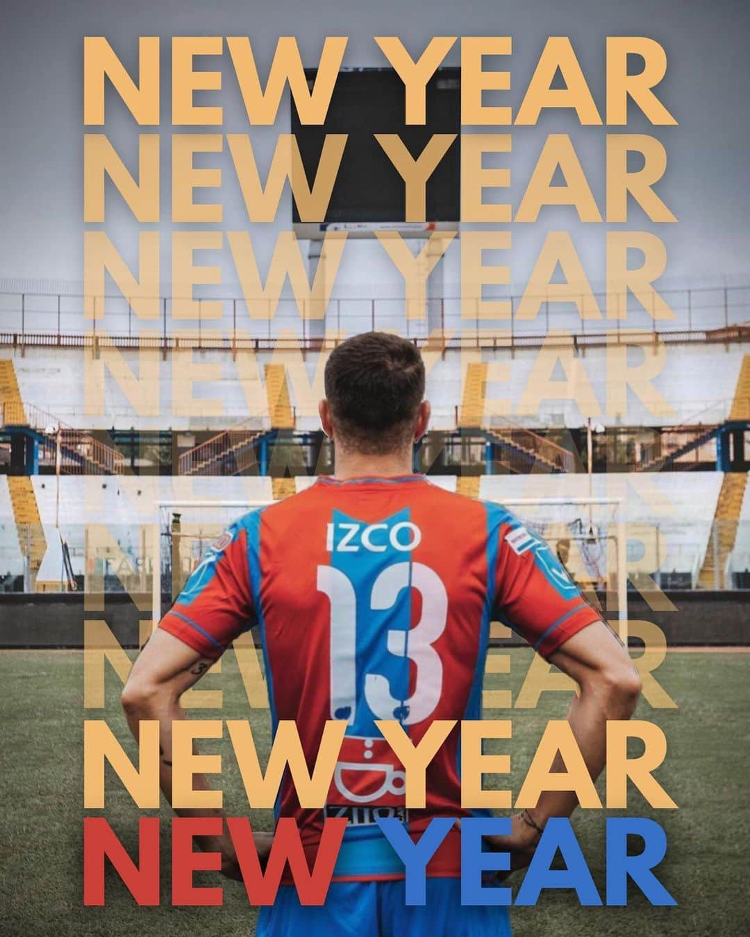 マリアーノ・イスコのインスタグラム：「Nuovo Anno Nuove Sfide Nuove Lotte STESSA PASSIONE DI SEMPRE ❤️💙  Buon anno nuovo a tutti! 🐘  #MI13 #BuonAnno #Ammuttamu #ForzaCatania #11700 #CalcioCatania」