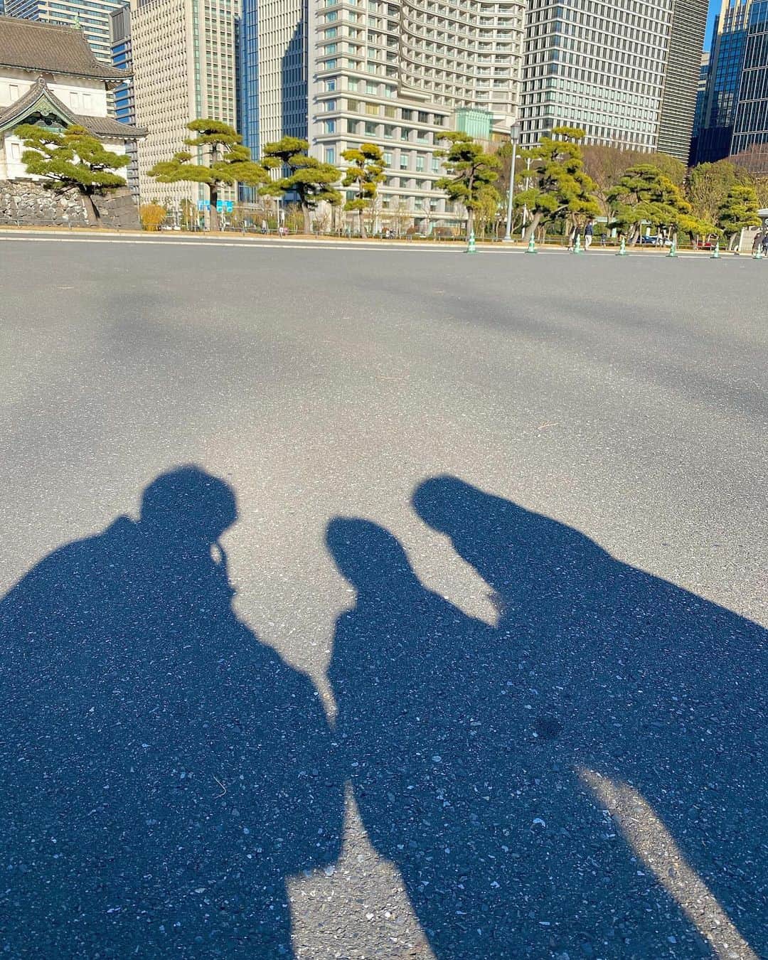 片山良平さんのインスタグラム写真 - (片山良平Instagram)「新年あけましておめでとうございます🌅  2021年 皆様にとって最高に素晴らしい年になりますように。  今年もよろしくお願い致します‼︎  #謹賀新年#happynewyear  #家族共々 #よろしくお願い致します #年男です‼︎」1月1日 21時00分 - ryohei_katayama