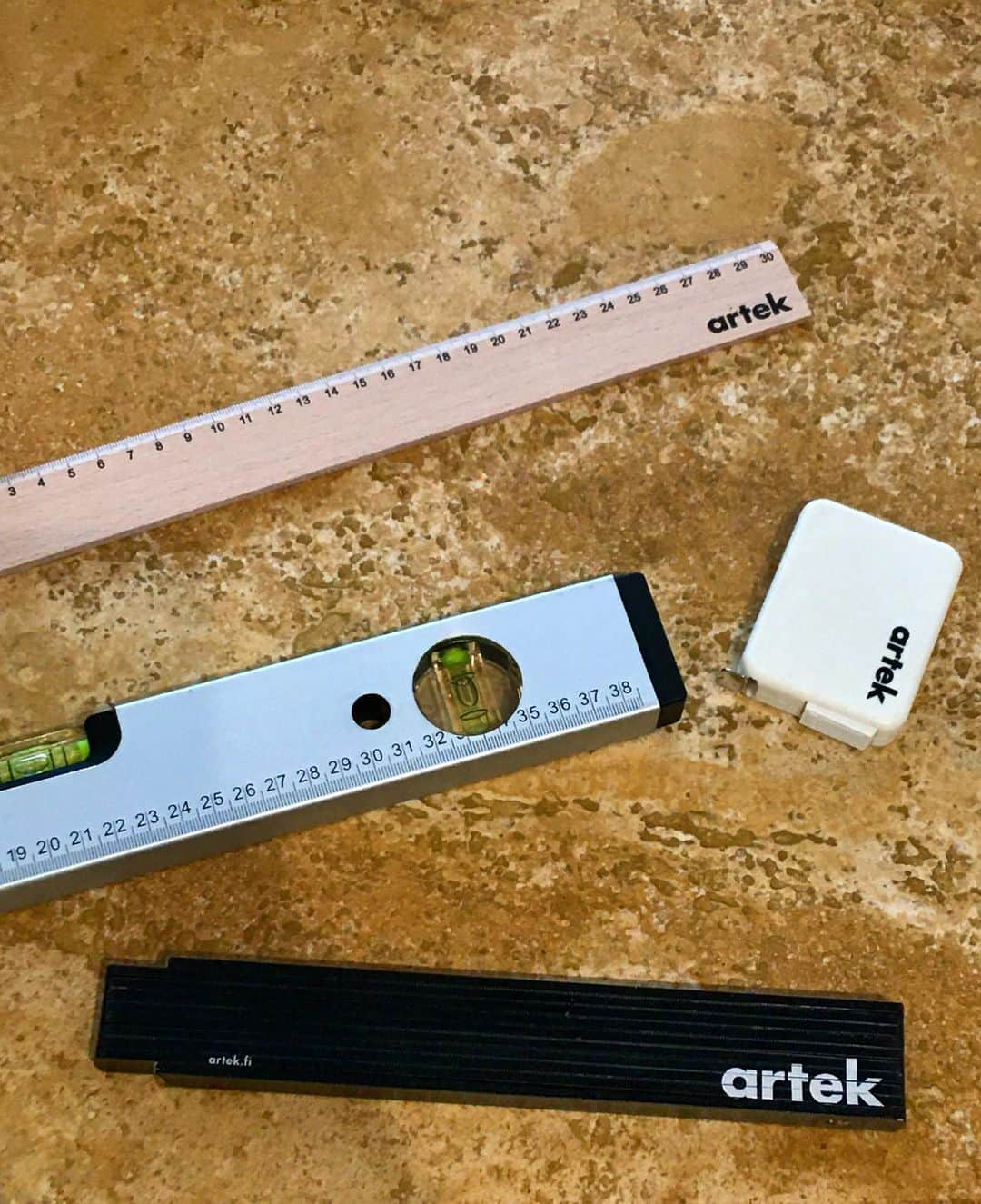 Artekさんのインスタグラム写真 - (ArtekInstagram)「A new year, a new plan – or more?  Artek's range of architect's tools can be a trusted companion throughout all your projects, in- and outdoors, big and small. #Artek #artekarchitecttools」1月1日 21時13分 - artekglobal