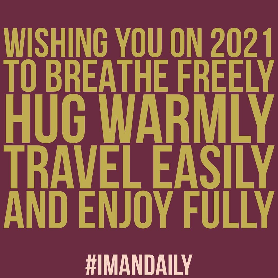 イマン・アブドゥルマジドさんのインスタグラム写真 - (イマン・アブドゥルマジドInstagram)「#imandaily Happy New Year 2021 #2021」1月1日 21時15分 - the_real_iman