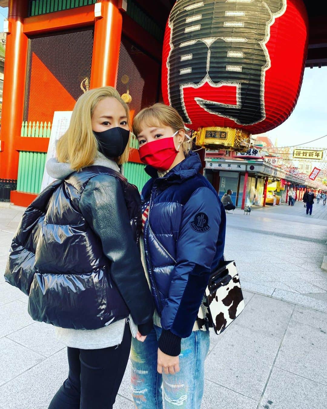 木村真野のインスタグラム：「浅草の助六さんで干支の置物買いました💁‍♀️💁‍♀️ #浅草　#助六　#干支　#japan #tokyo」
