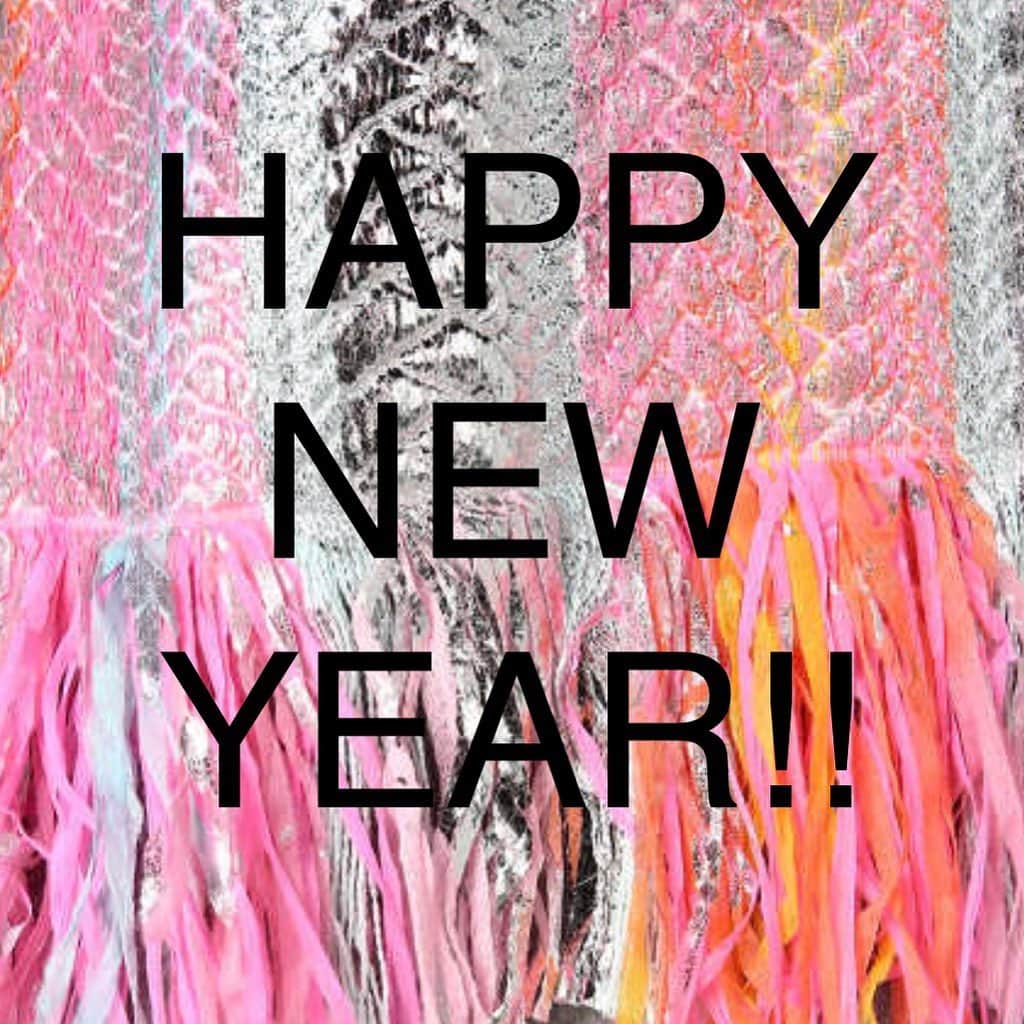 ハンアンスンさんのインスタグラム写真 - (ハンアンスンInstagram)「HAPPY NEW YEAR !! 2021皆さまに 幅のある年になりますように💜 #hanahnsoon」1月1日 21時20分 - hanahnsoon
