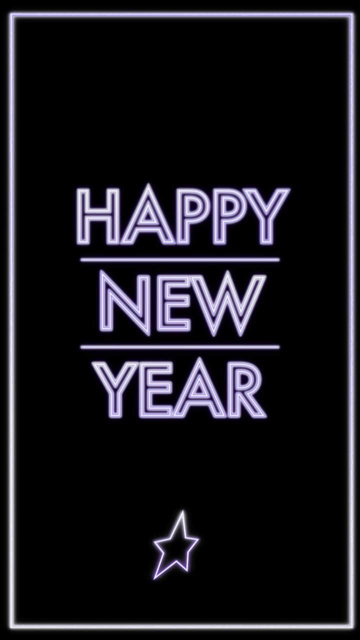 ミュグレーのインスタグラム：「From all around the world, the Mugler community gathered to wish you all a spectacular 2021 @tonigarrn  @martina_socrate  @allchloerose  @meryldenis  @la_mainoo  @blackbeautybag  @rafeekalove」