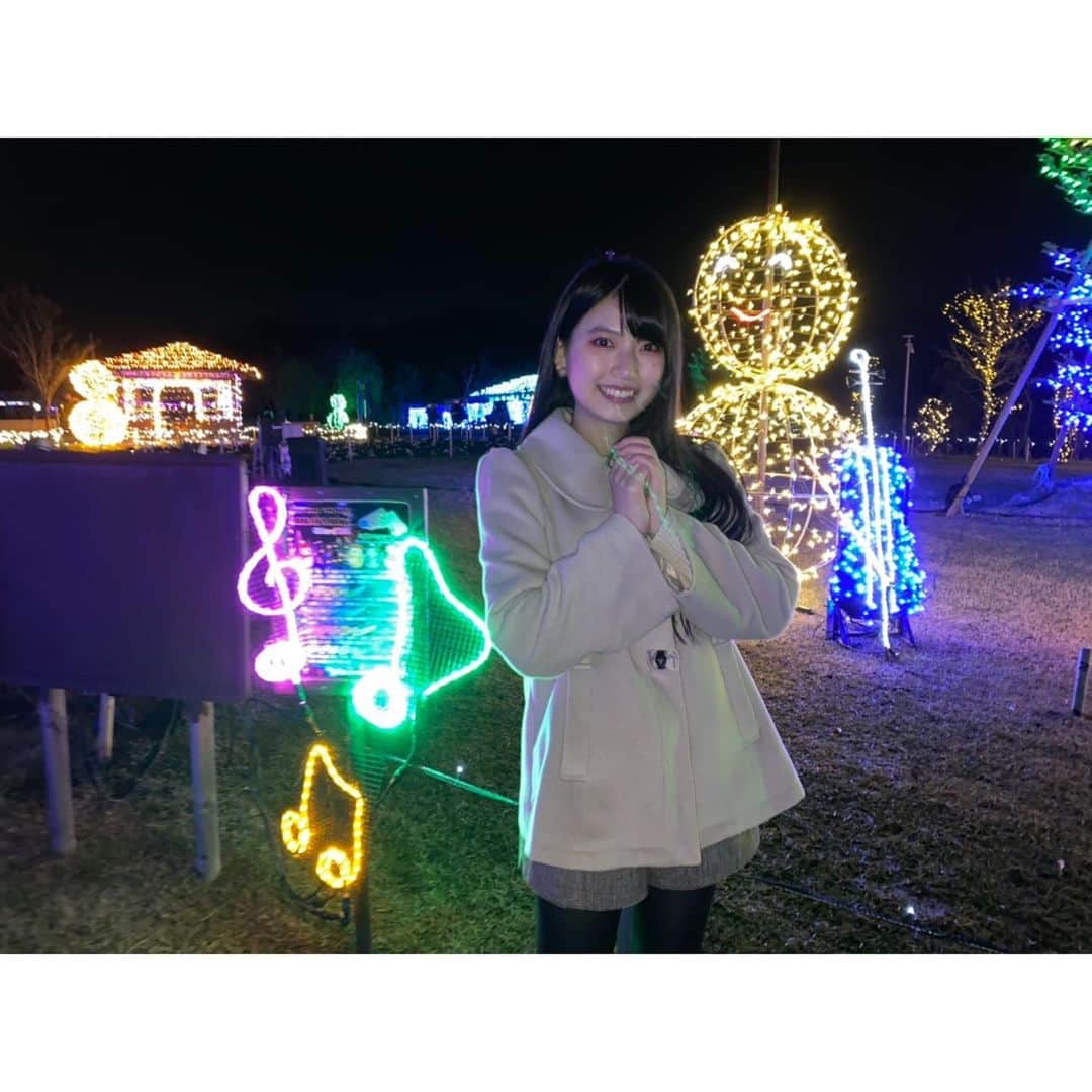 三村妃乃さんのインスタグラム写真 - (三村妃乃Instagram)「あけましておめでとうございます！  素敵な一年になりますように(*˘︶˘*).｡.:*♡  #イルミネーション #illumination」1月1日 21時36分 - hino_yuiitsu62