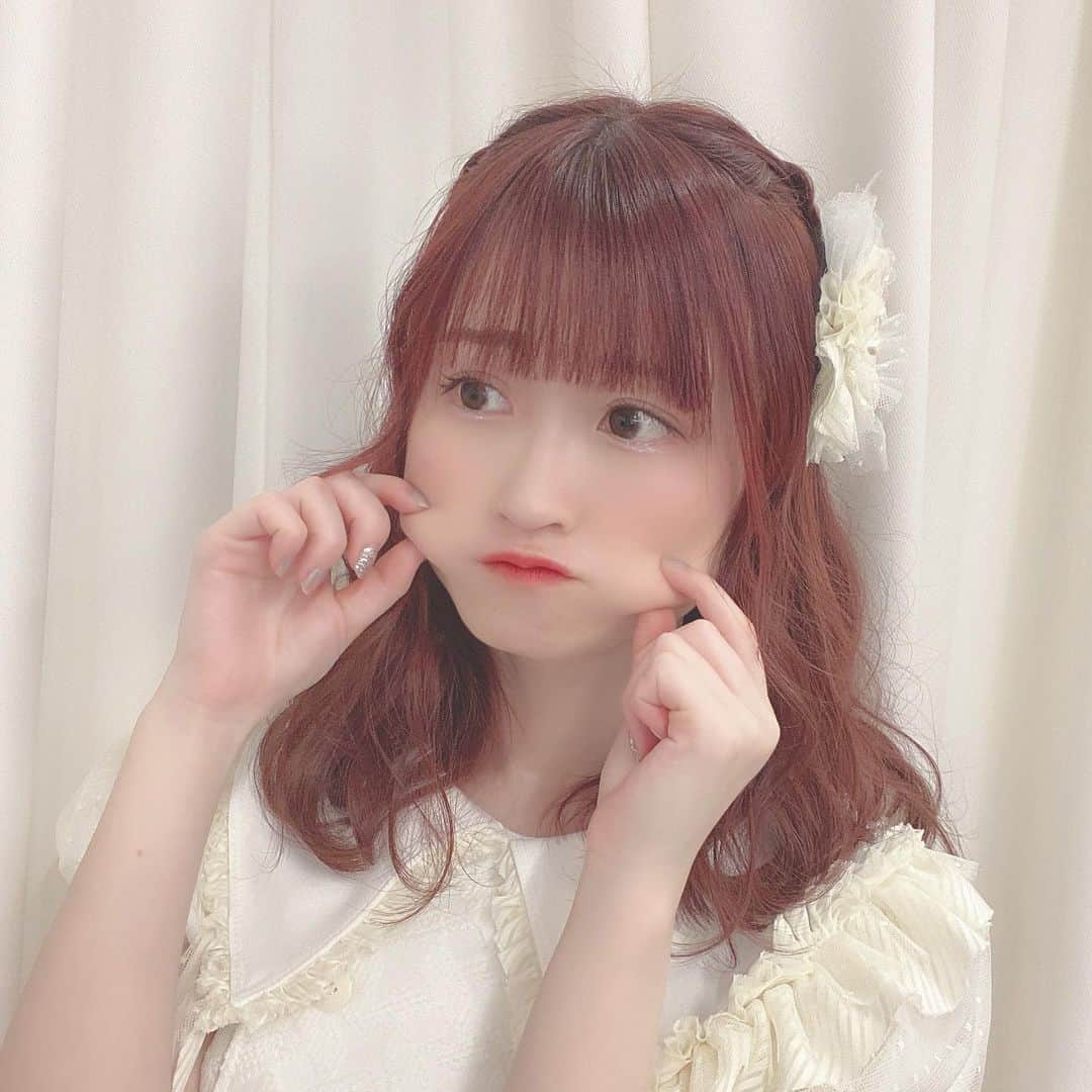 佐野心音のインスタグラム：「新年あけましておめでとうございます🎍🌅 今年もよろしくね🍯💛 * * #happynewyear #2021」