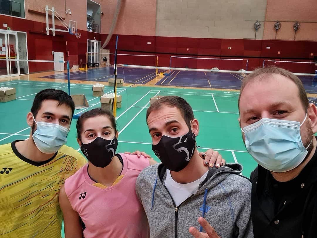 キャロリーナ・マリンのインスタグラム：「Así empezamos el año! 💪🏸Bienvenido, 2️⃣0️⃣2️⃣1️⃣  This is how we start the year! 💪🏸 Welcome, 2️⃣0️⃣2️⃣1️⃣」