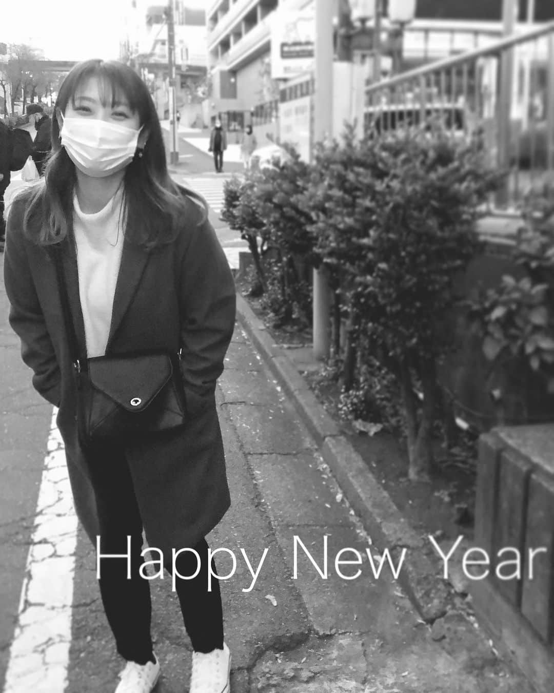のインスタグラム：「あけましておめでとうございます✨  今年もよろしくお願いします☺️  #2021#happynewyear#新年」