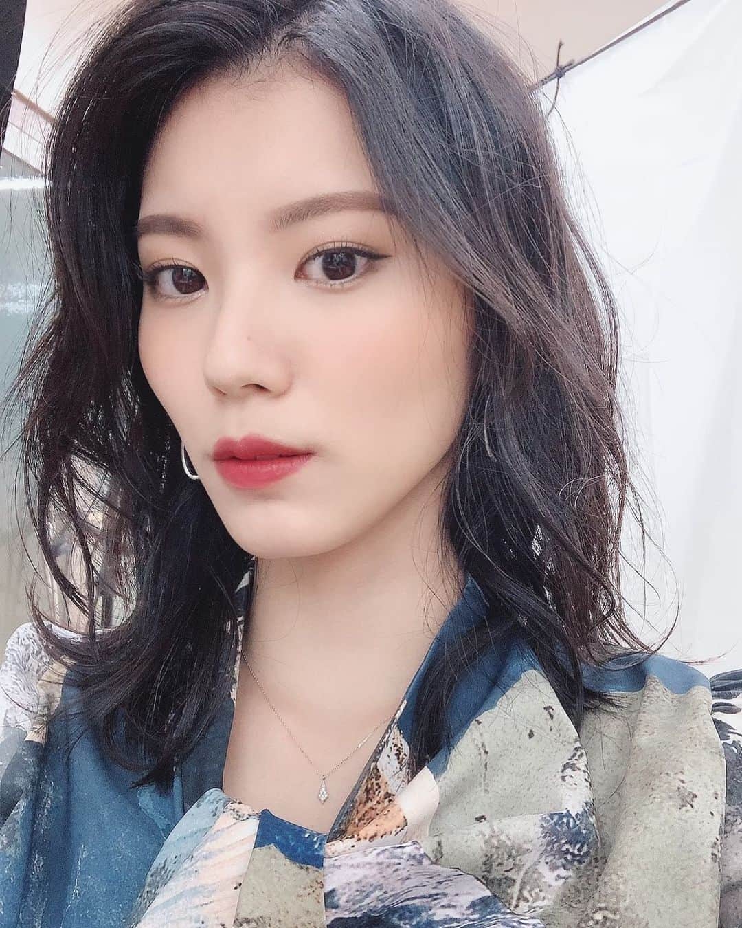 小林玲のインスタグラム：「.﻿ ﻿ ﻿ 明けまして﻿ おめでとうございます🎍㊗️﻿ ﻿ ﻿ みんなが笑顔溢れる﻿ 一年になりますように☺︎﻿ ﻿ ﻿ そして私自身﻿ いい報告が出来るよう精進します♪﻿ ﻿ ﻿ 2021年も宜しくね！！🐮﻿ ﻿ ﻿ ﻿ #謹賀新年　#元旦﻿ #年女　#丑年　#🐄﻿ ﻿ ﻿ ﻿ ﻿」