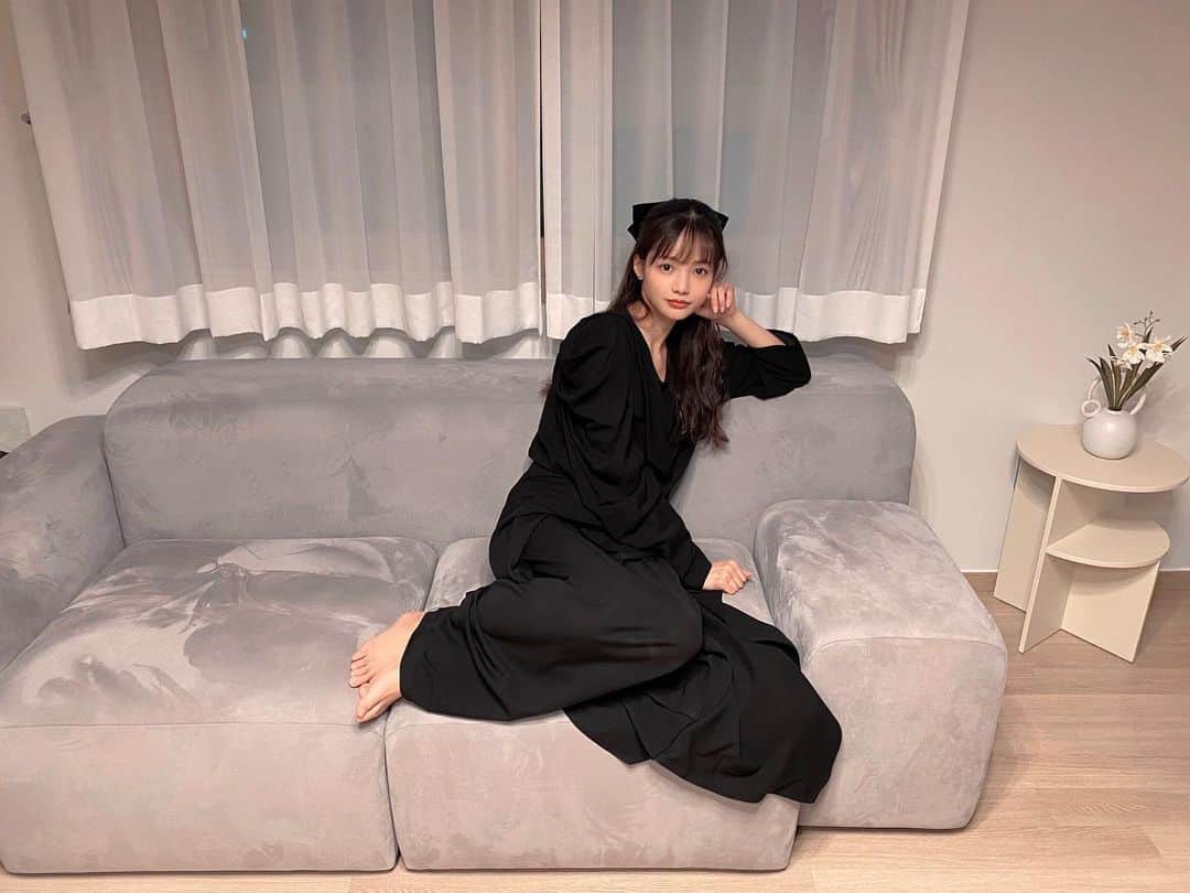 ハ・ヨンスのインスタグラム：「Поздравляет  с Новым Годом 2021!  새해 복 많이 받으시고  안전한 나날 보내세요.🐥🐯💪🏼」