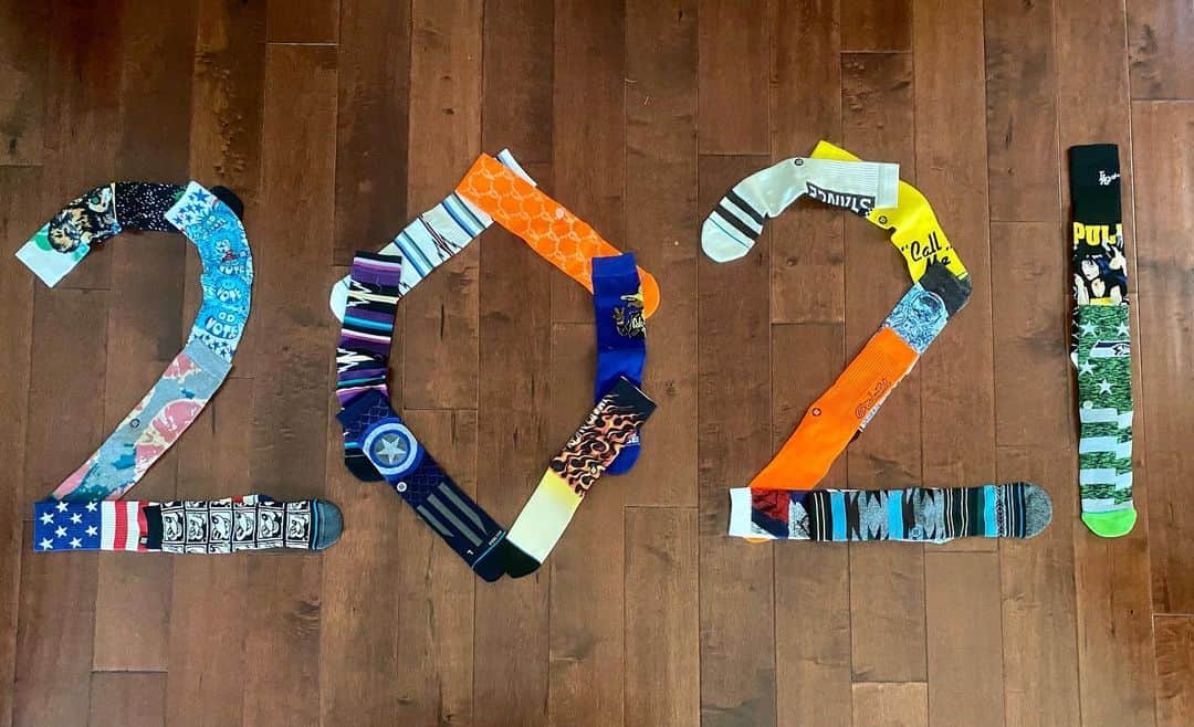 Stanceのインスタグラム：「🎉🧦🎉🧦🎉🧦🎉 Happy New Year Stance fam!! 🙌🙌🙌」